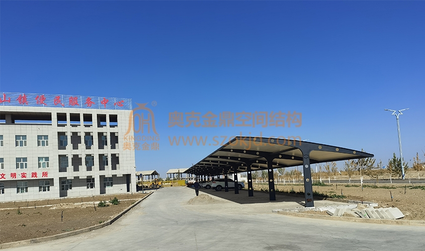 新疆生產(chǎn)建設(shè)兵團(tuán)第二師三十七團(tuán)景觀(guān)車(chē)棚建設(shè)項(xiàng)目順利竣工